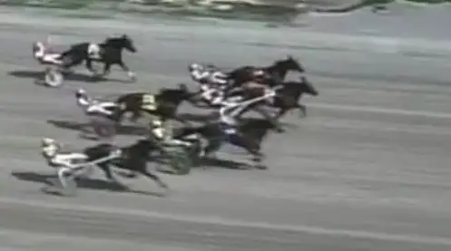 Icapella Hanover wins by a neck at Harrah's Philadelphia!