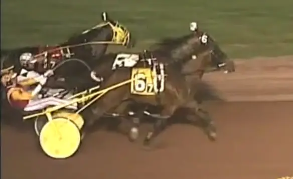 No Gin wins from off the pace in a $12,500 Claimer at Pocono!